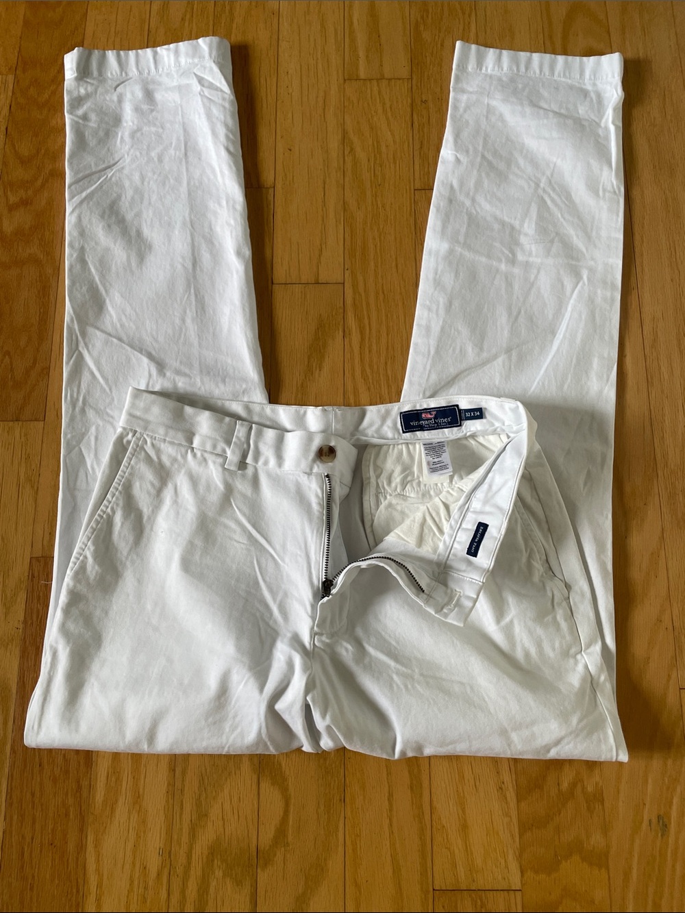White vineyard vines breaker pant Chino Pants men’s 32 x 34